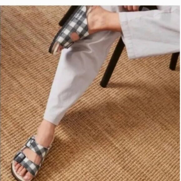 Birkenstock Arizona Rivet Sandals Women's Size 6 - 6.5 Black/White Buffalo Plaid - Picture 3 of 15